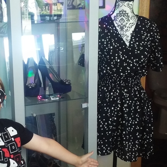 Stargazer Dress - Picture 2 of 7